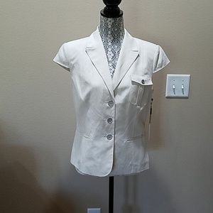 💼📁❤NWT Calvin Klein Vest